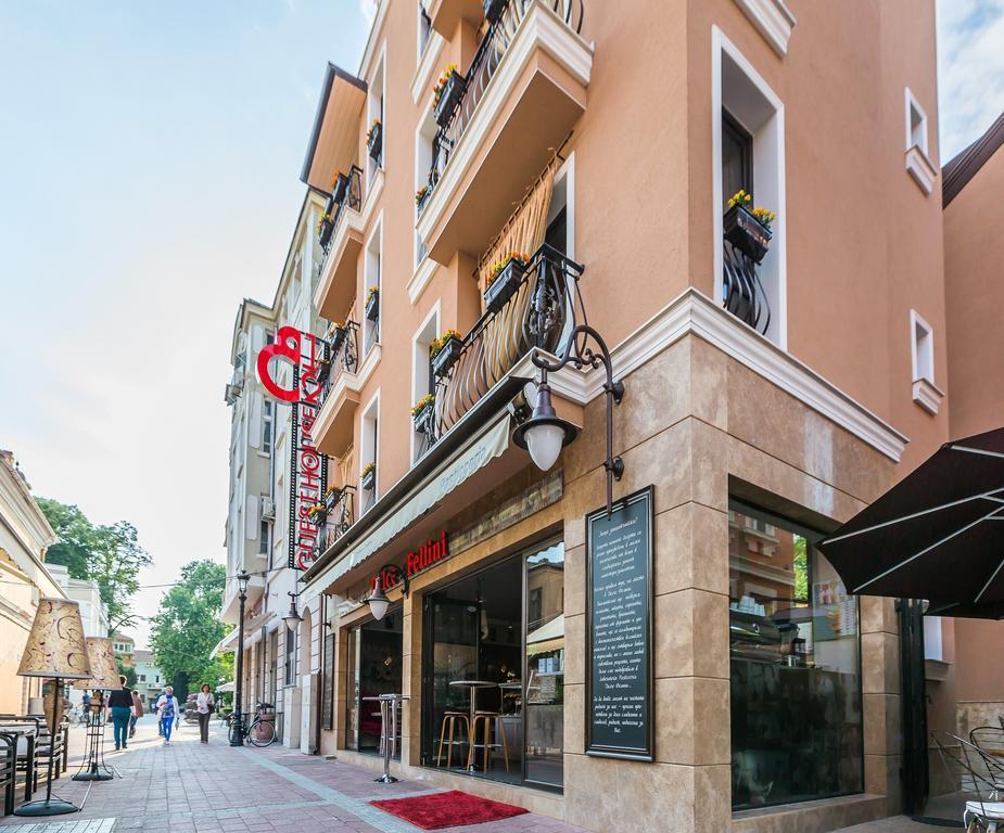 8 1/2 Art Guest House Plovdiv Kültér fotó